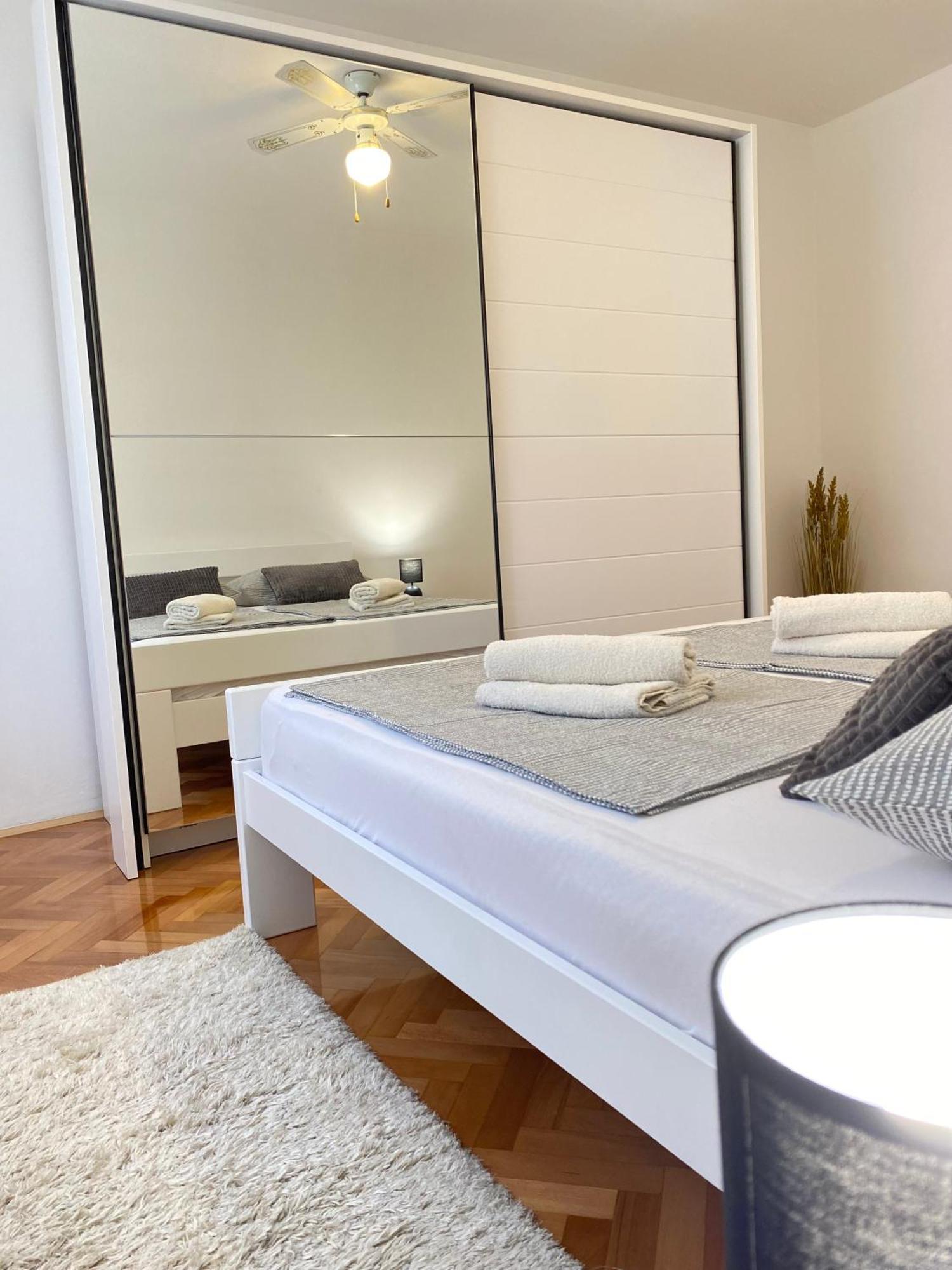 Charming Old Town Apartment Sibenik Ngoại thất bức ảnh